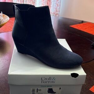 Croft & Barrow Women's Dark Ankle Booties